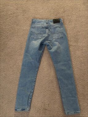 Levi Jeans 501-Light Wash Blue Skinny Jeans size 25